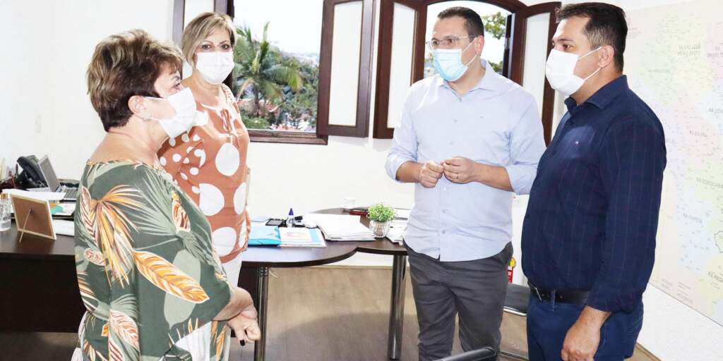 pele-conquista-r-150-mil-em-recursos-para-a-apae-jno
