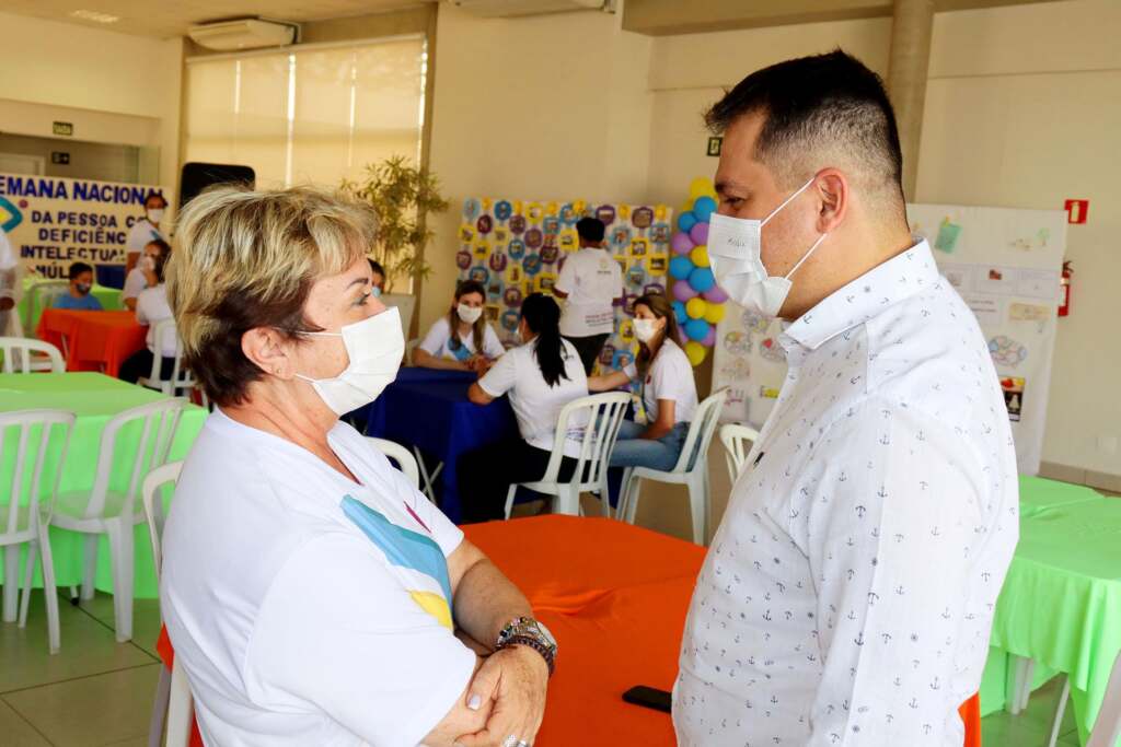 pele-solicita-doacao-de-area-para-apae-jno
