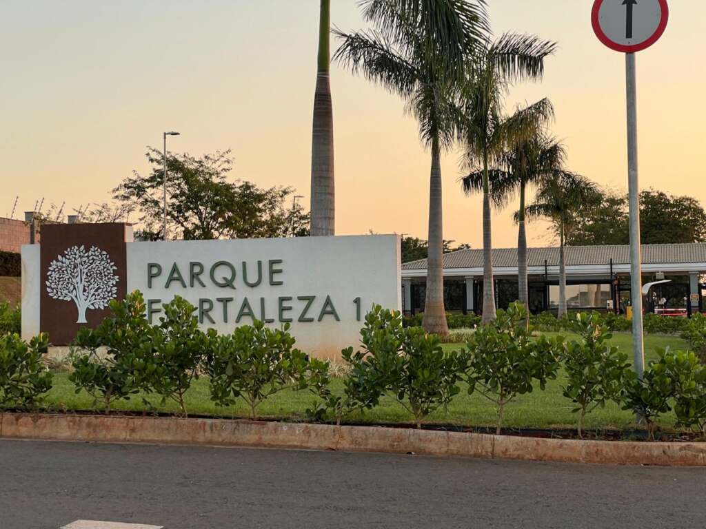 apos-justica-determinar-iluminacao-no-parque-fortaleza-moradores-devem-seguir-sem-melhorias-jno