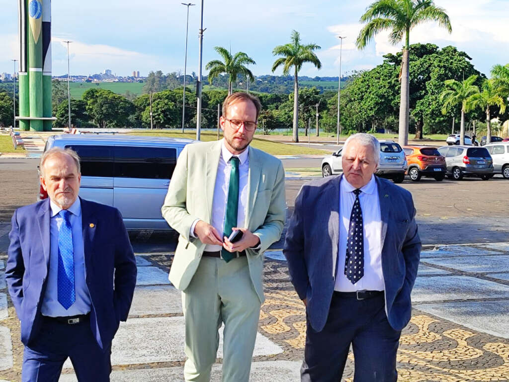 nova-odessa-recebe-consul-da-alemanha-para-debater-atracao-de-investimentos-e-parcerias-jno