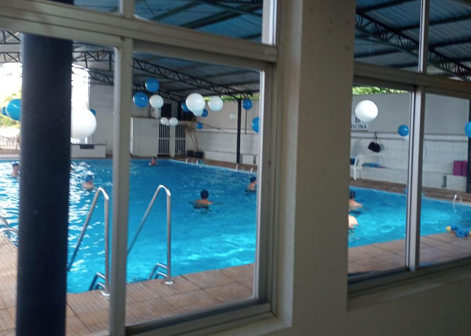 frequentadora-do-clube-da-melhor-idade-pede-reparo-na-piscina-jno