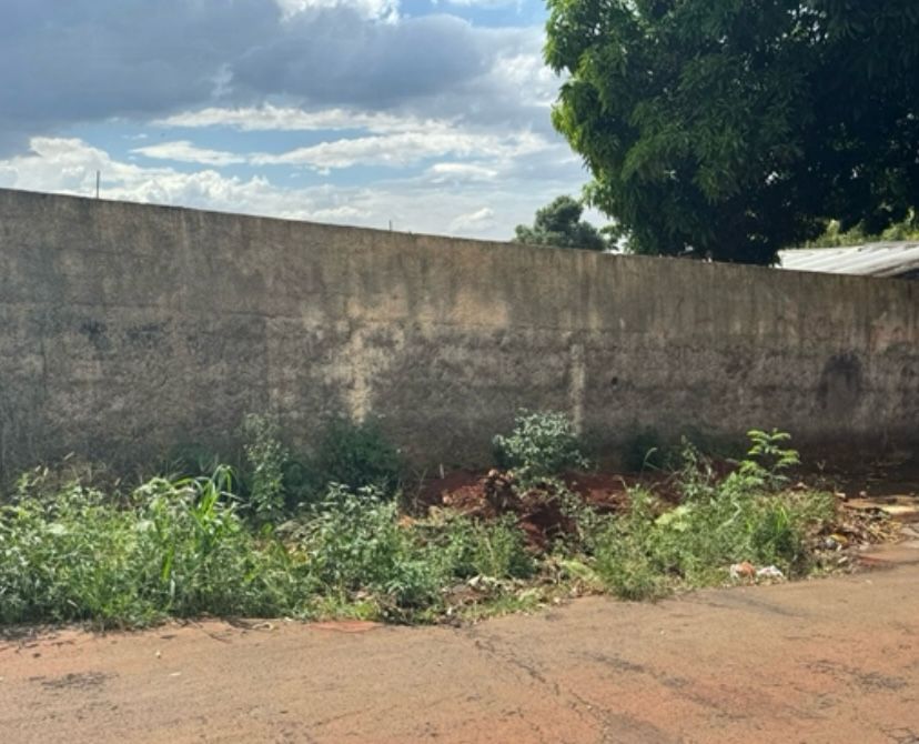 calcada-de-creche-no-jardim-santa-rosa-esta-em-condicoes-precarias-jno