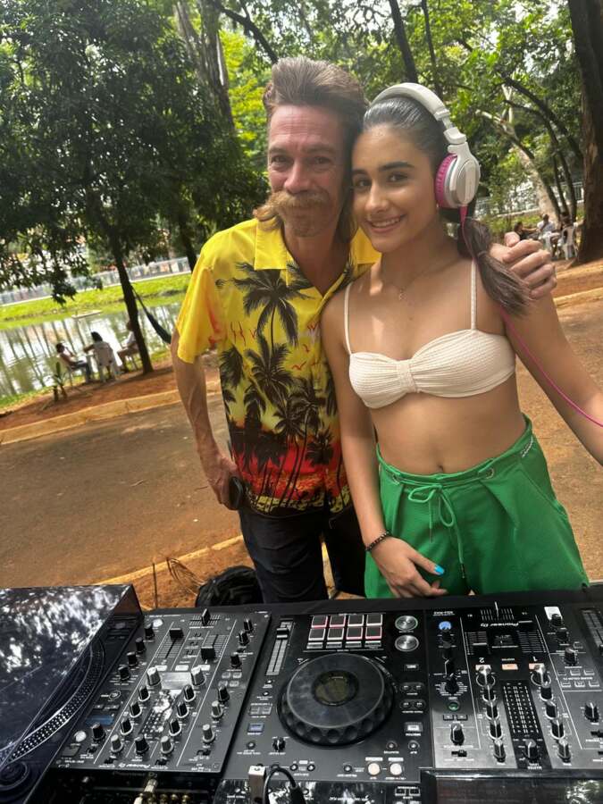 vibrarmusica-agita-o-bosque-jno